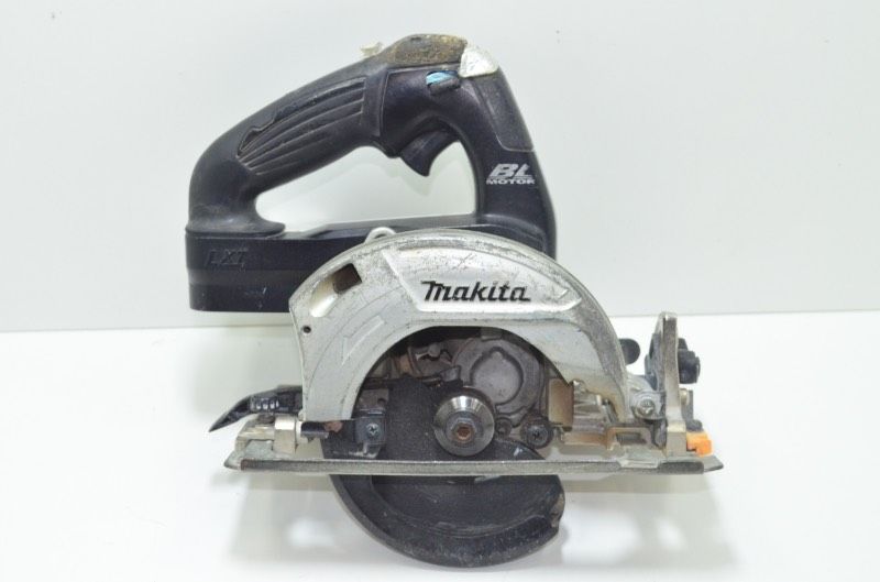 【送料無料】　マキタ Makita HS471D 125mm 18V 充電式マルノコ コードレス丸ノコ