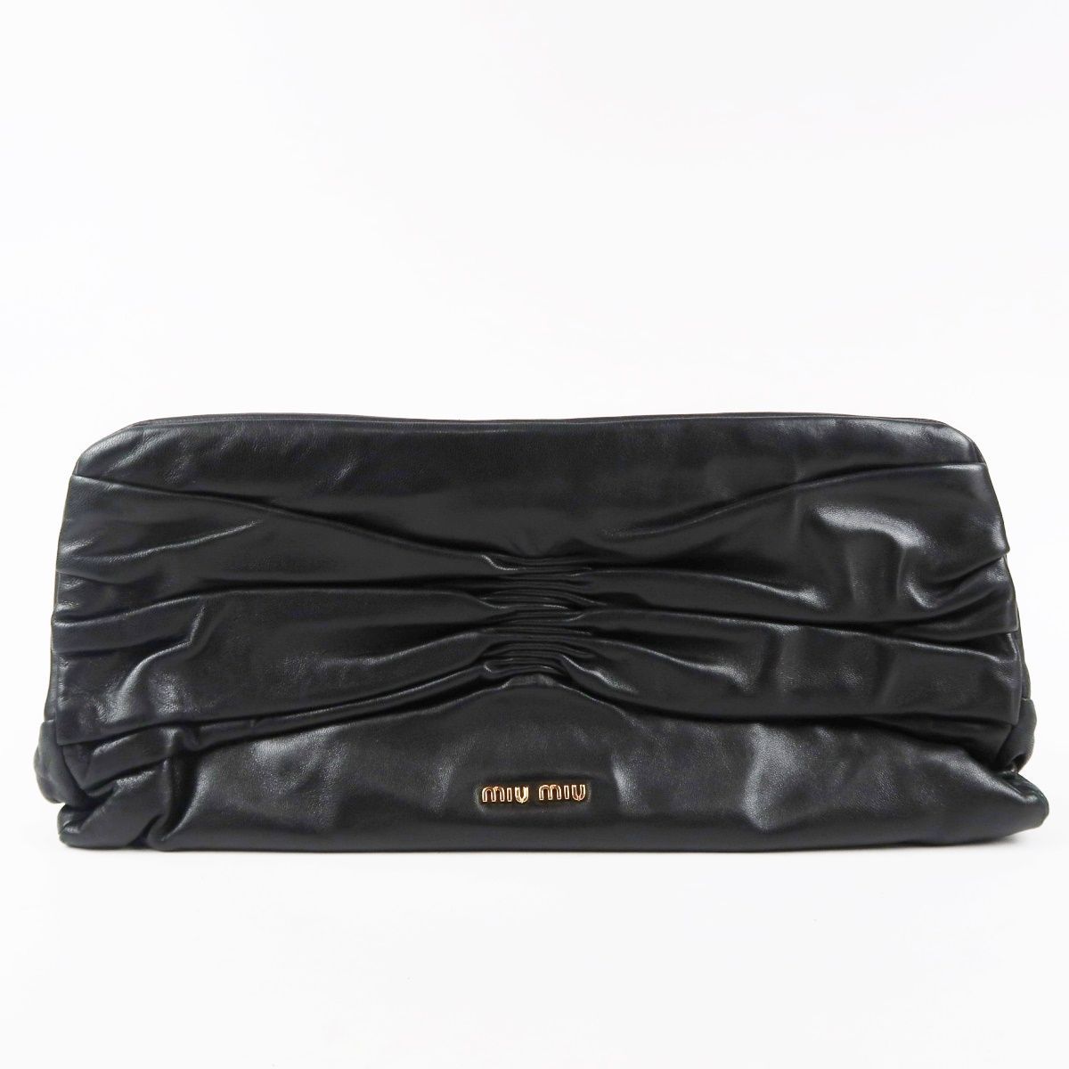 【超美品】miu miu ミュウミュウ がま口 クラッチ ハンドバッグ ブラック ブランド鞄【UA28】