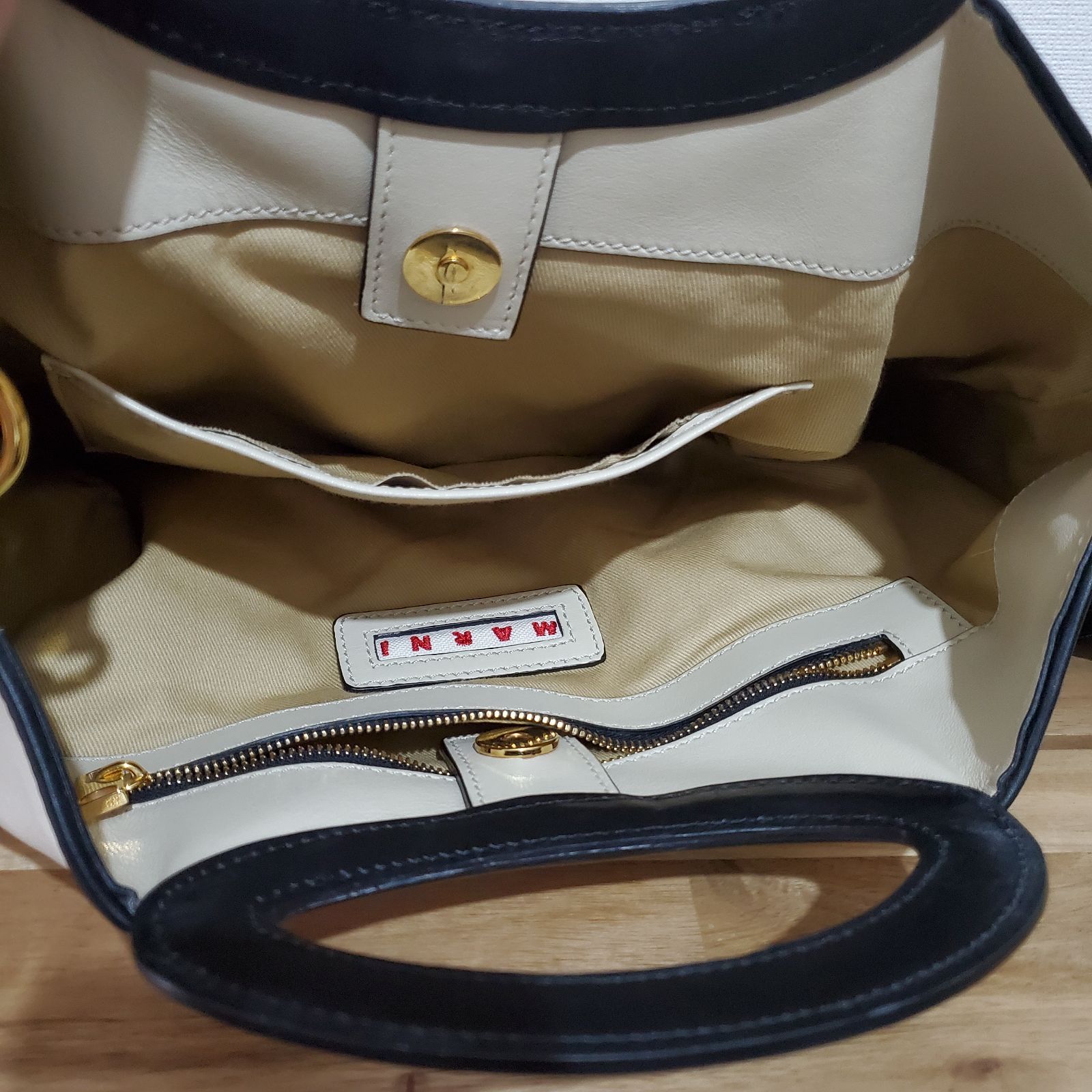 定価18.5万】MARNI マルニ バルーン スモール レザー 2way ショルダー 