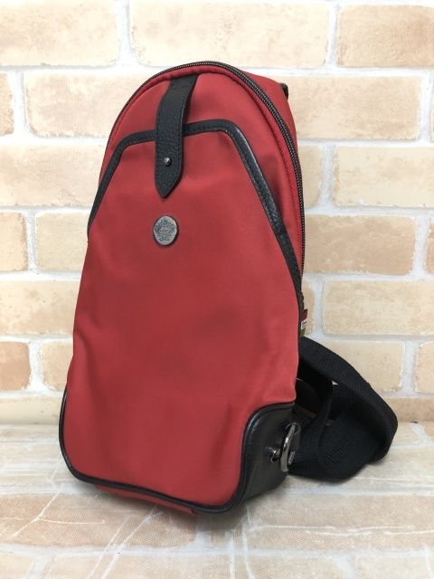 【中古】 orobianco オロビアンコ ボディバッグ 92811 レッド 111450277
