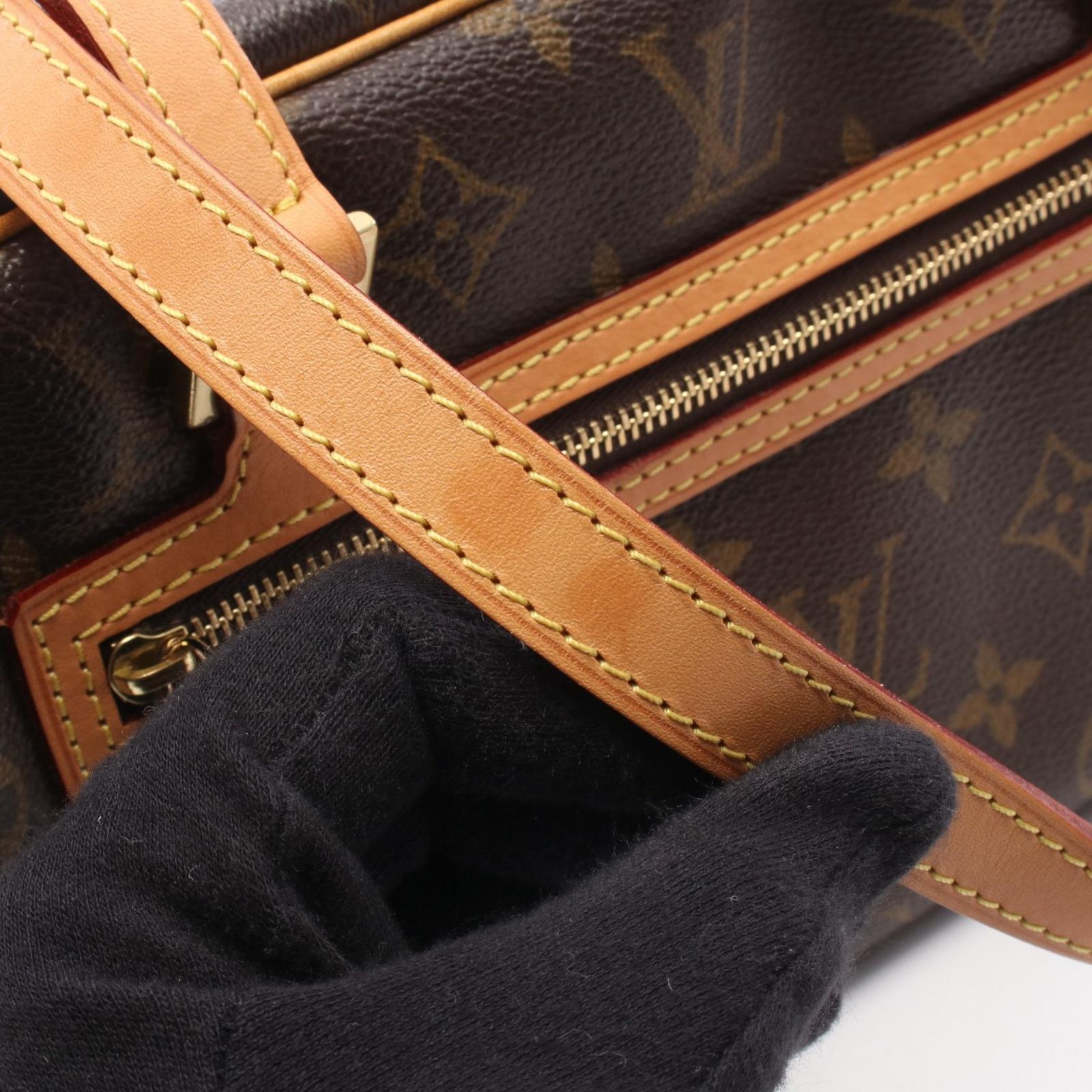 LOUIS VUITTON ルイ・ヴィトン シテMM モノグラム ショルダーバッグ 