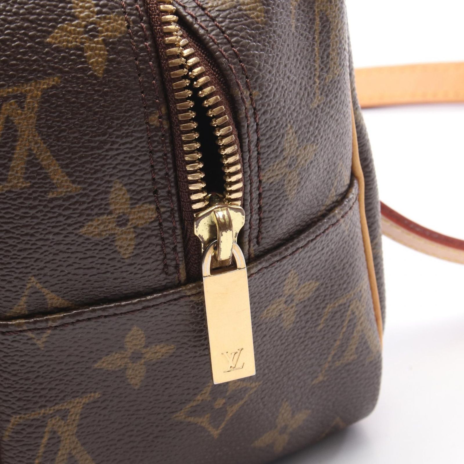 LOUIS VUITTON ルイ・ヴィトン シテMM モノグラム ショルダーバッグ 