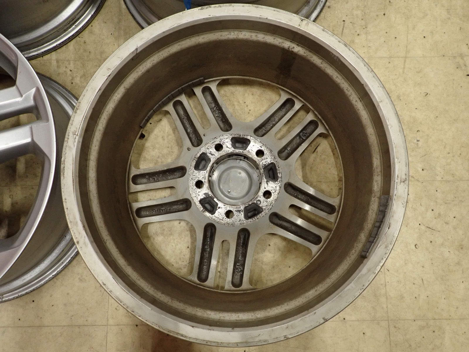 4本SET 会社宛 送料無料 20×8.5J TOYOTA トヨタ ランドクルーザー