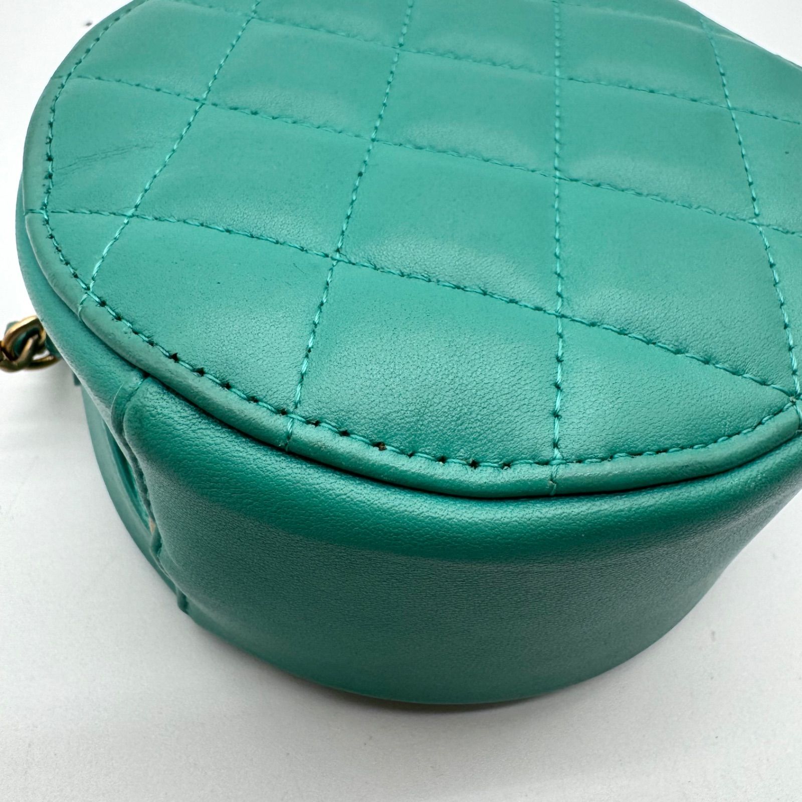 未使用級✨CHANEL シャネル ショルダーバッグ ラウンド マトラッセ 