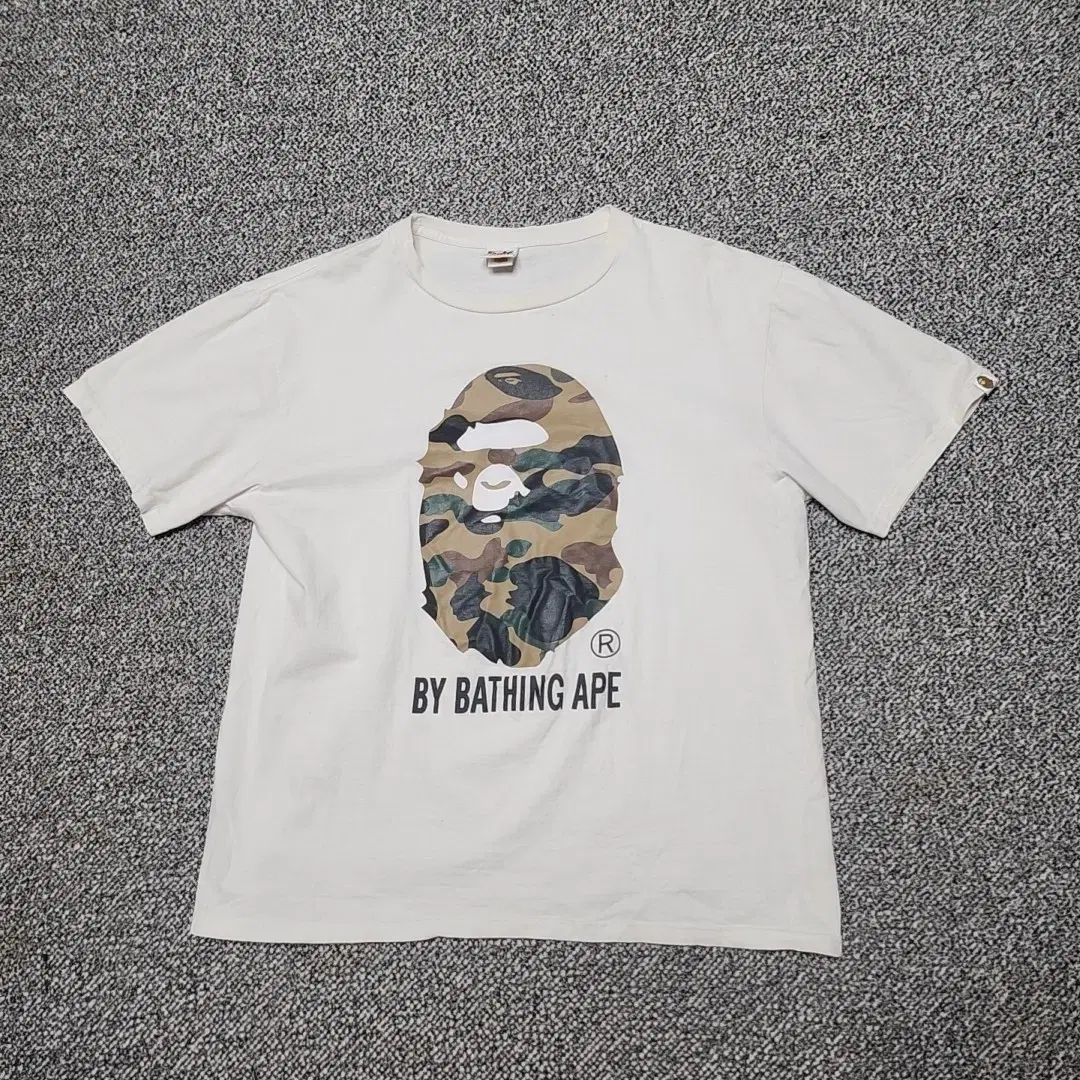 XL ベイプ カモフラ 半袖 Tシャツ 白 (2681)