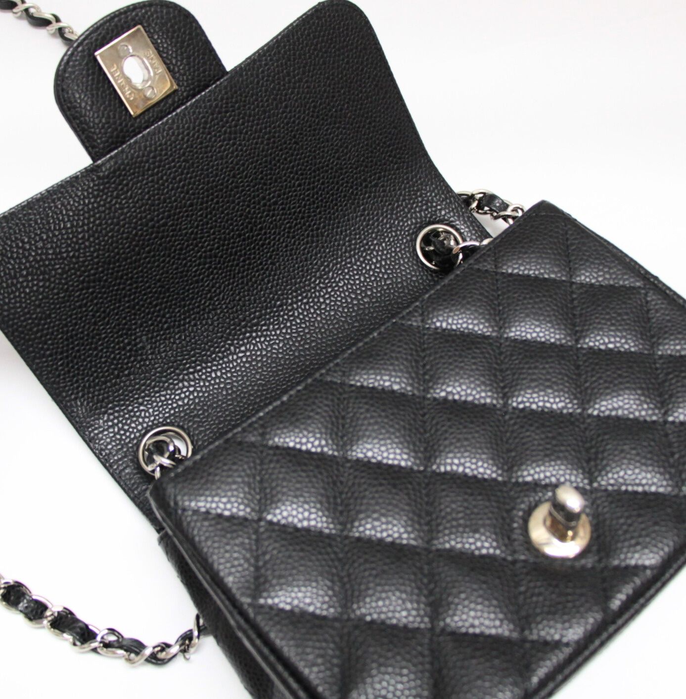 美品 シャネル CHANEL ミニマトラッセ17 チェーンショルダーバッグ 