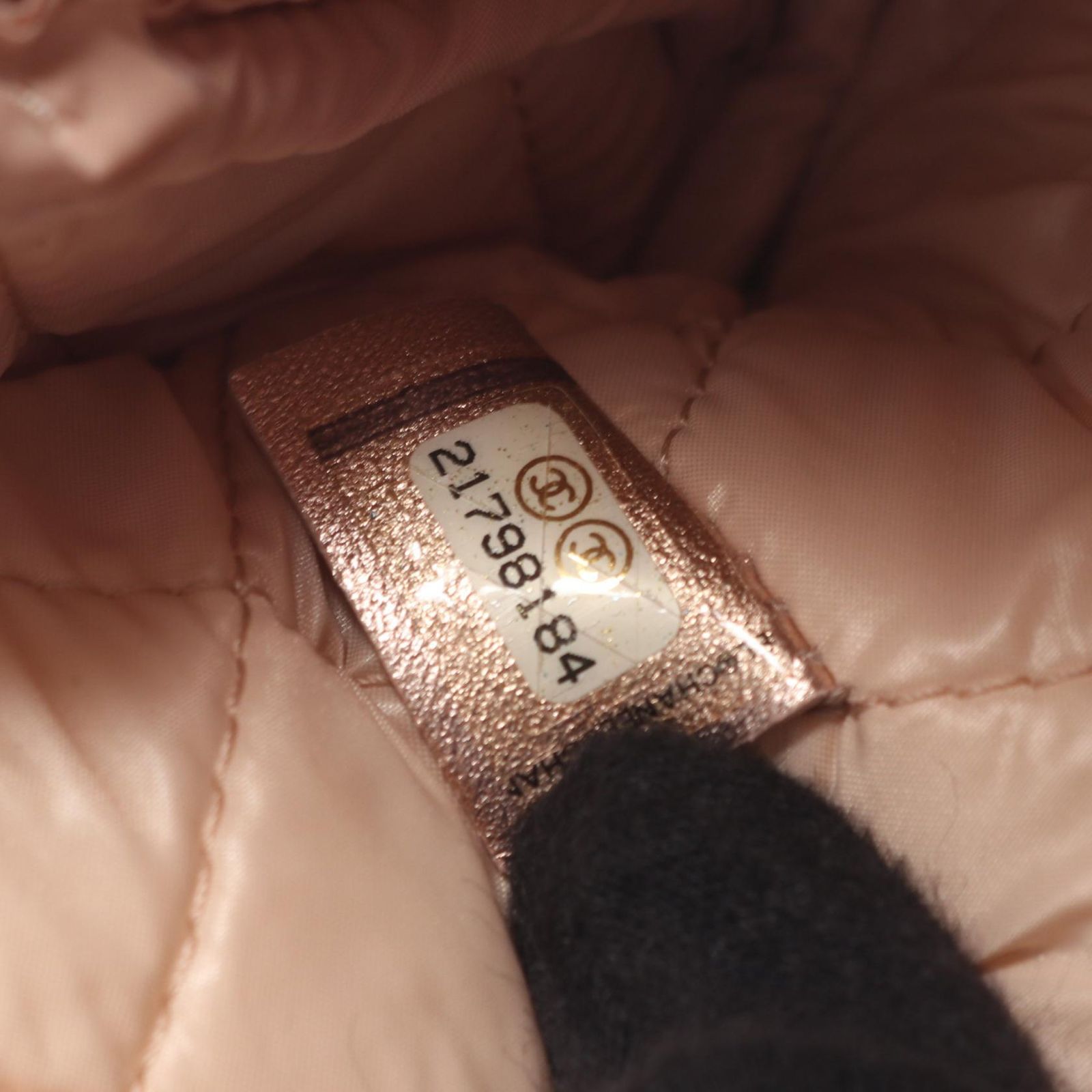 シャネル CHANEL ポーチ マトラッセ メタリック A69259 ローズゴールド ラムスキン(羊革) マトラッセ ポーチ レディース Used A シャネル CHANEL ポーチ マトラッセ メタリック A69259 ローズゴールド ラムスキン(羊革) マトラッセ ポーチ レディース Used A
