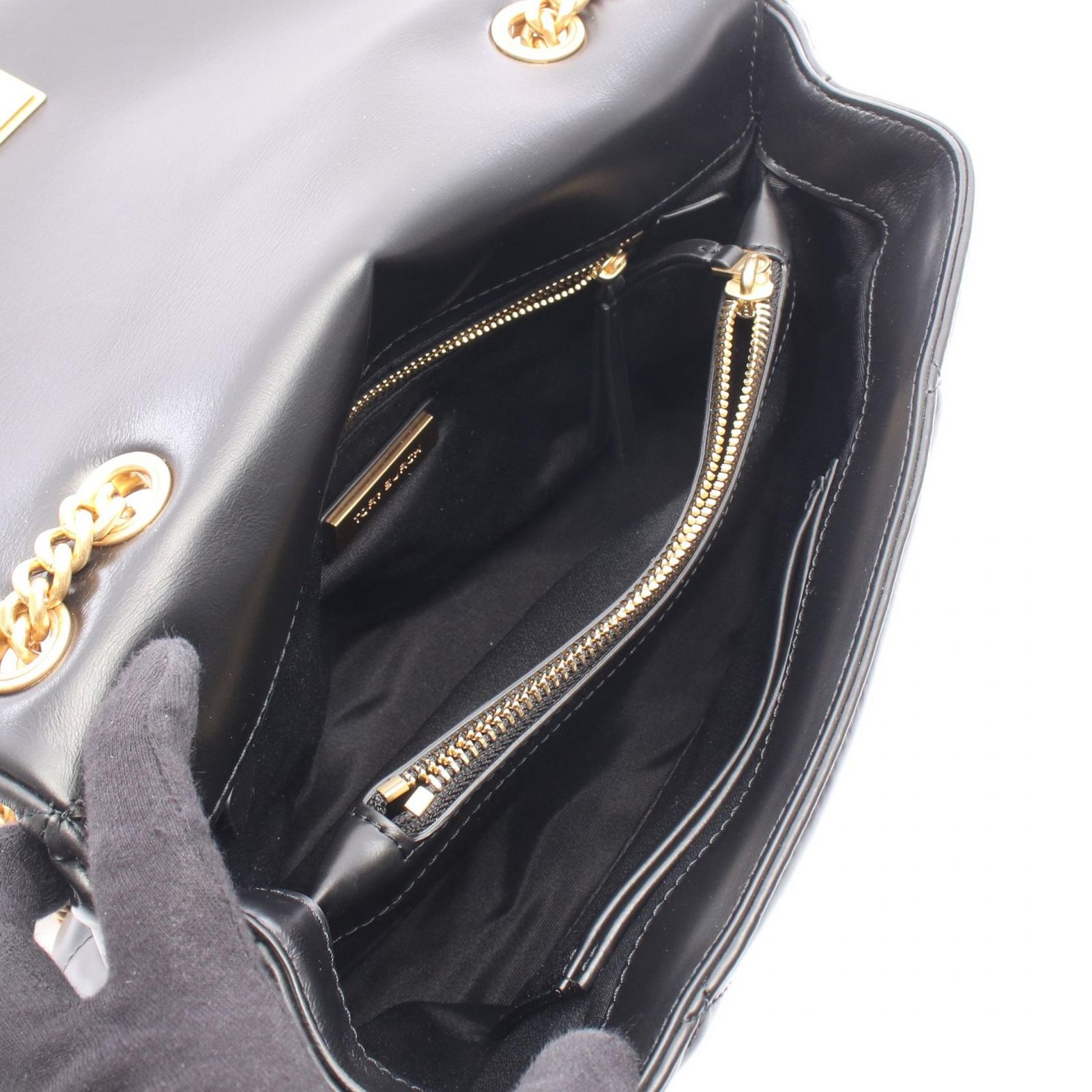 トリーバーチ Tory Burch ショルダーバッグ KIRA キラ ダイヤモンドキルト 154704001 ブラック レザー ショルダーバッグ レディース 新品 トリーバーチ Tory Burch ショルダーバッグ KIRA キラ ダイヤモンドキルト 154704001 ブラック レザー ショルダーバッグ レディース 新品