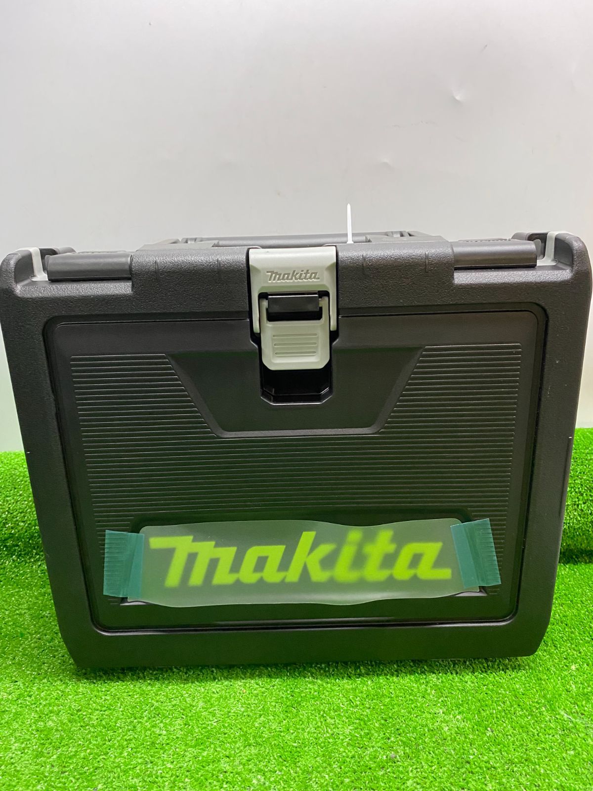 ●makita　マキタ　充電式インパクトドライバー18V　TD173DGXPG　プレミアムグレージュ　未開封品　u260529_430