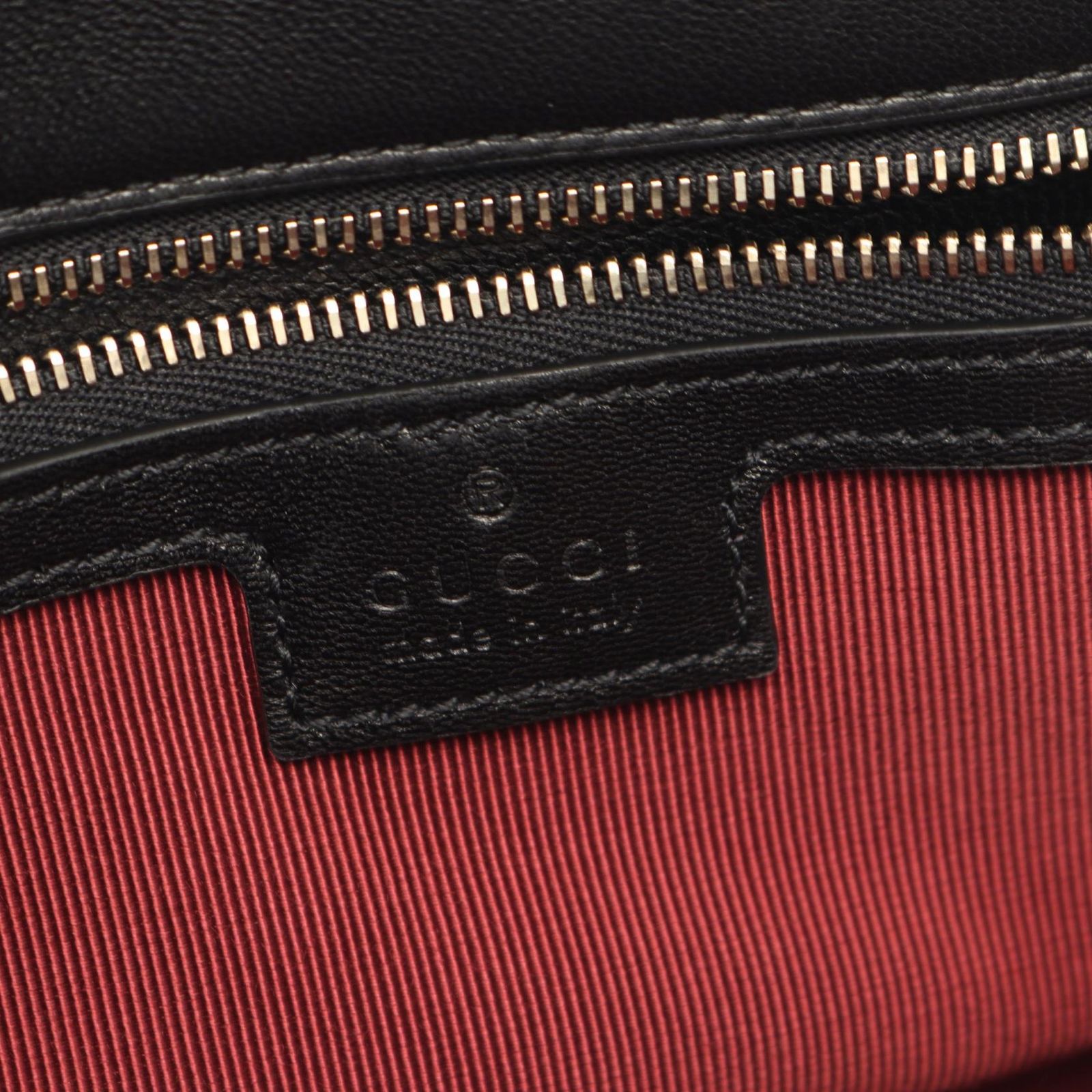 グッチ GUCCI ショルダーバッグ GGマーモント ミディアム 837267AAE381000 ブラック レザー ショルダーバッグ レディース 新品