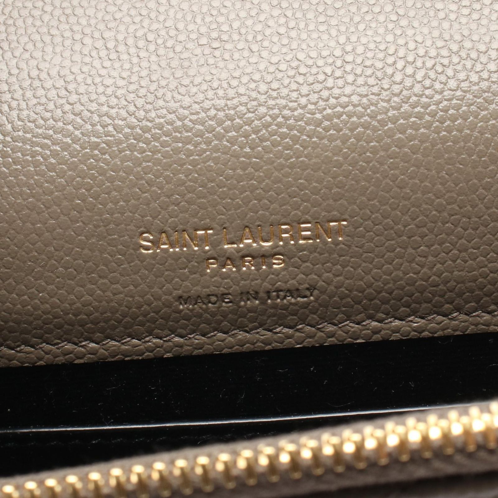 サンローランパリ SAINT LAURENT PARIS ショルダーバッグ カサンドラ エンベロープ 862439AAGA81799 ライトトープ レザー ショルダーバッグ レディース 新品 サンローランパリ SAINT LAURENT PARIS ショルダーバッグ カサンドラ エンベロープ 862439AAGA81799 ライトトープ レザー ショルダーバッグ レディース 新品