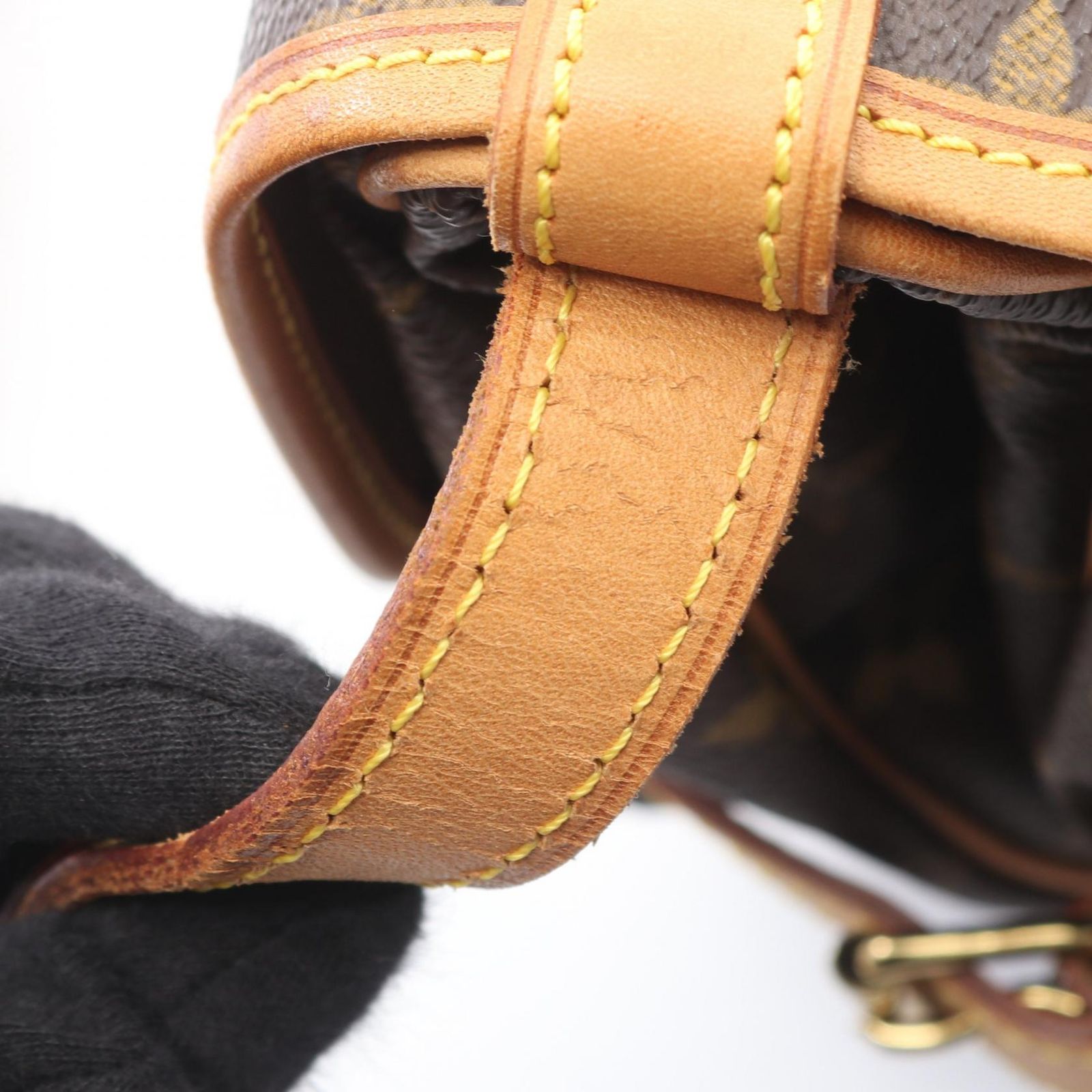ルイ・ヴィトン LOUIS VUITTON ショルダーバッグ ソミュール30 M42256 PVCコーティングキャンバス レザー ソミュール30 レディース Used B