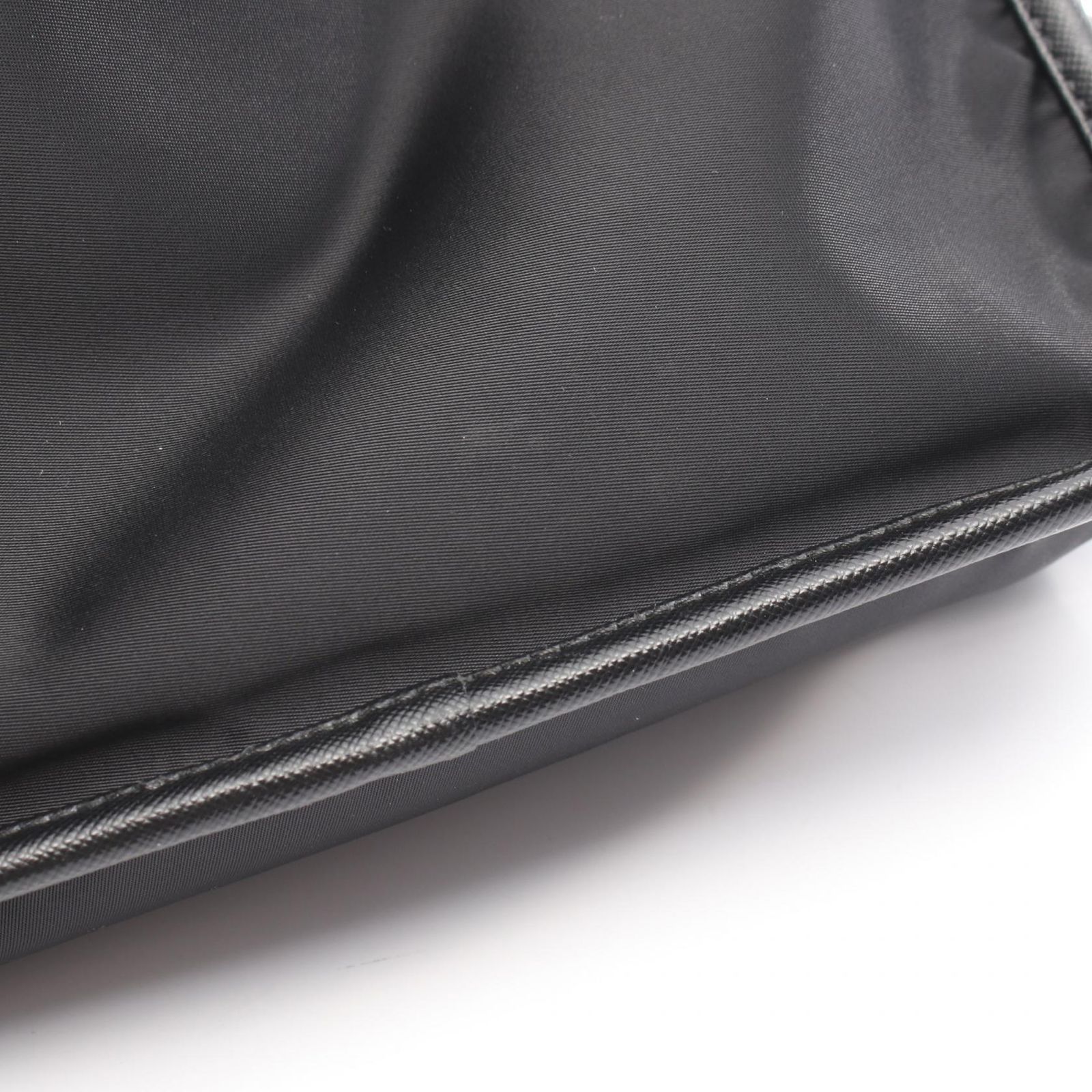 プラダ PRADA ショルダーバッグ ブラック ナイロン サフィアーノレザー ショルダーバッグ ユニセックス Used A