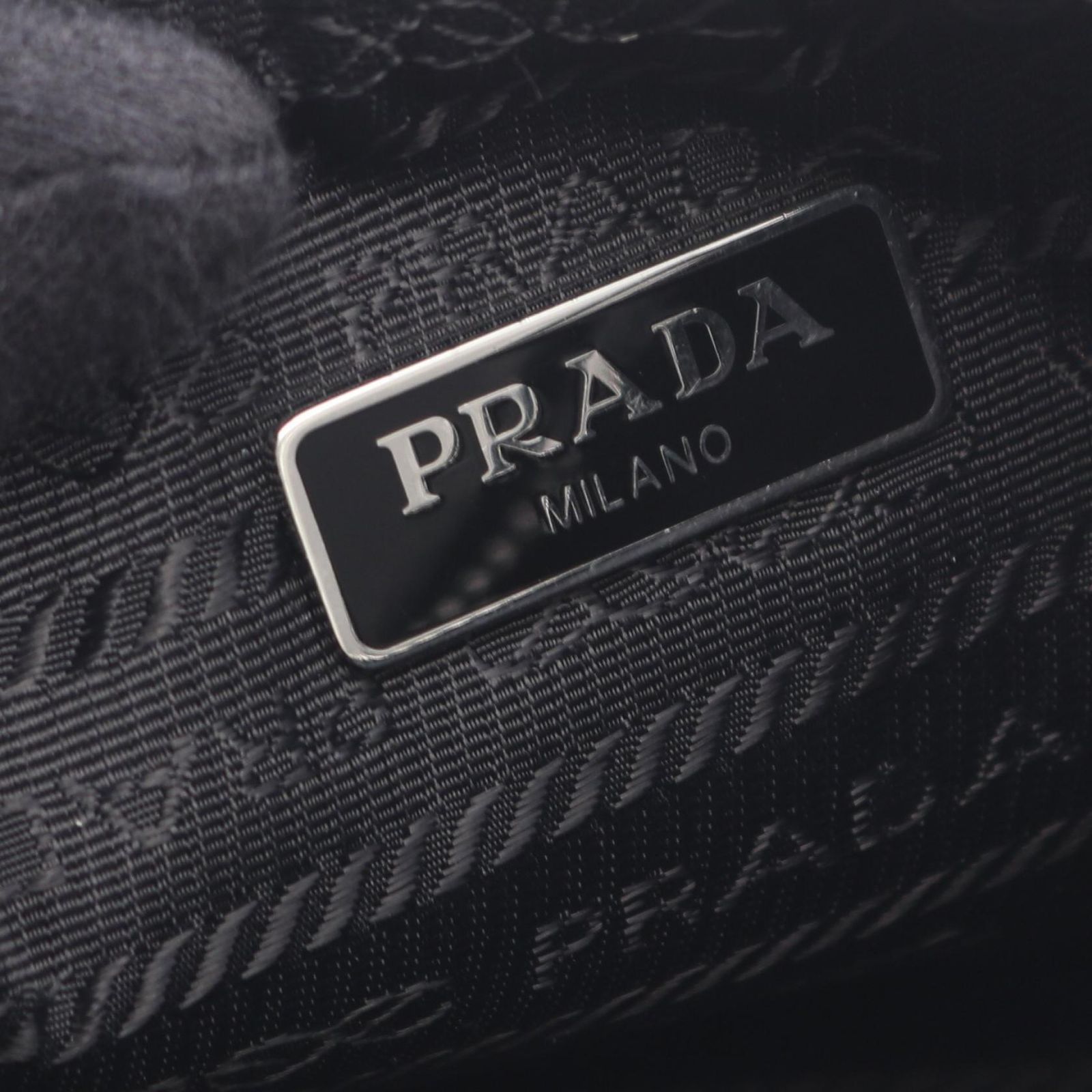 プラダ PRADA ショルダーバッグ Re-Edition 2005 2WAY 1BH204 ブラック レザー Re-Edition 2005 ショルダーバッグ レディース Used A