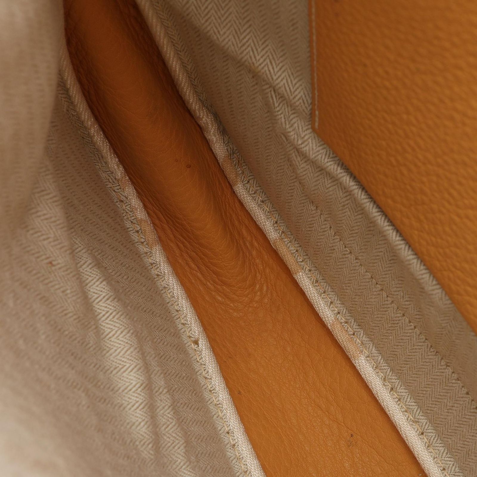 エルメス HERMES ショルダーバッグ トリム35 サフラン サフラン レザー トリム35 サフラン レディース Used A エルメス HERMES ショルダーバッグ トリム35 サフラン サフラン レザー トリム35 サフラン レディース Used A