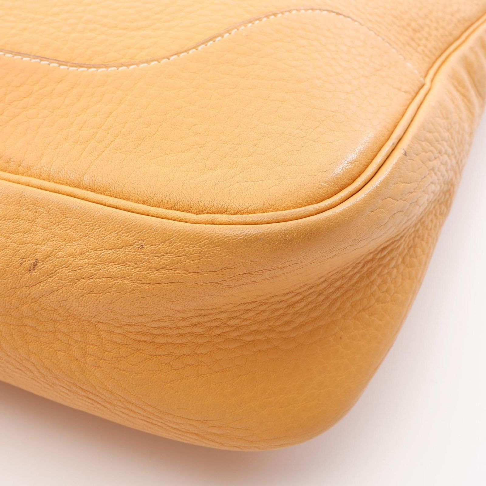 エルメス HERMES ショルダーバッグ トリム35 サフラン サフラン レザー トリム35 サフラン レディース Used A エルメス HERMES ショルダーバッグ トリム35 サフラン サフラン レザー トリム35 サフラン レディース Used A