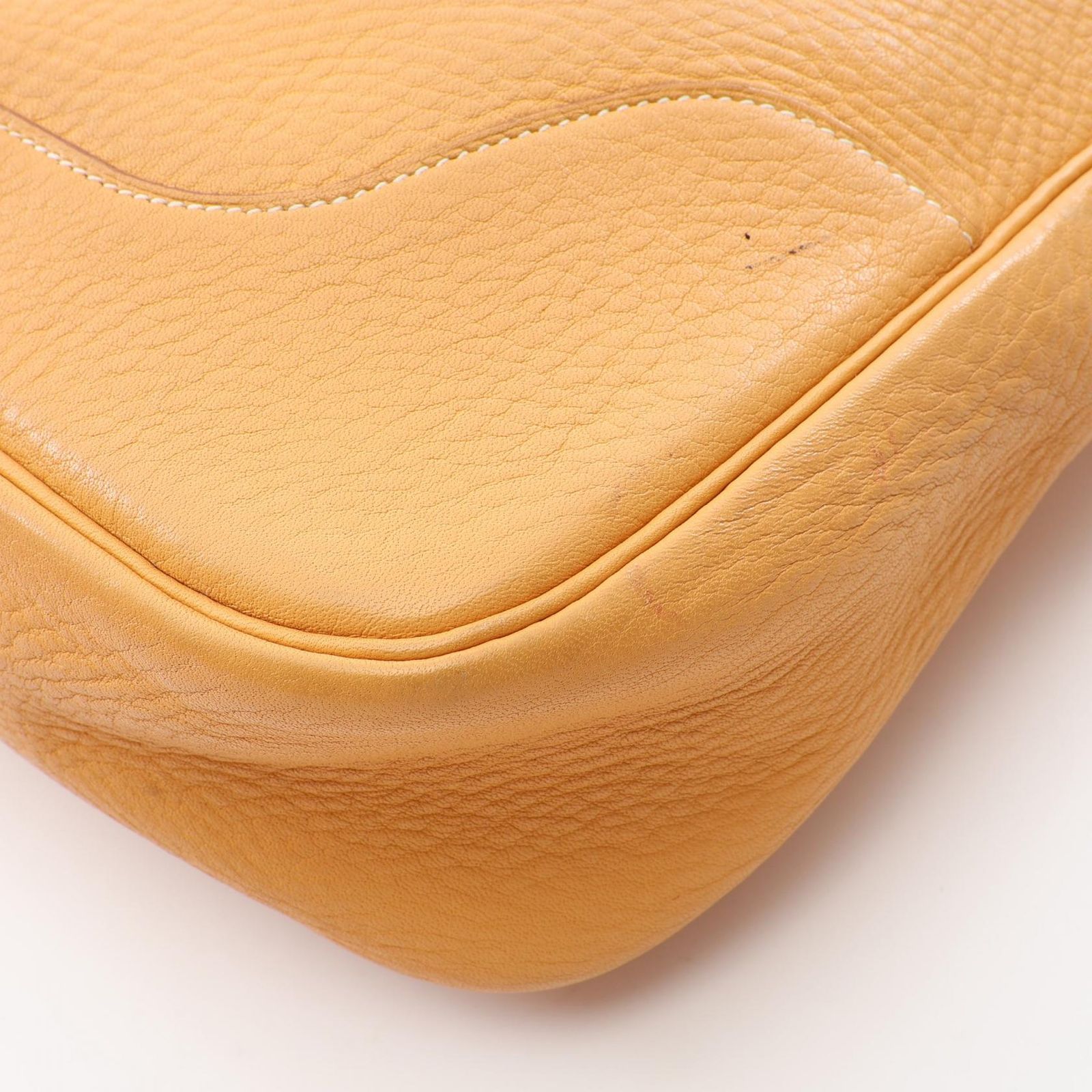 エルメス HERMES ショルダーバッグ トリム35 サフラン サフラン レザー トリム35 サフラン レディース Used A エルメス HERMES ショルダーバッグ トリム35 サフラン サフラン レザー トリム35 サフラン レディース Used A