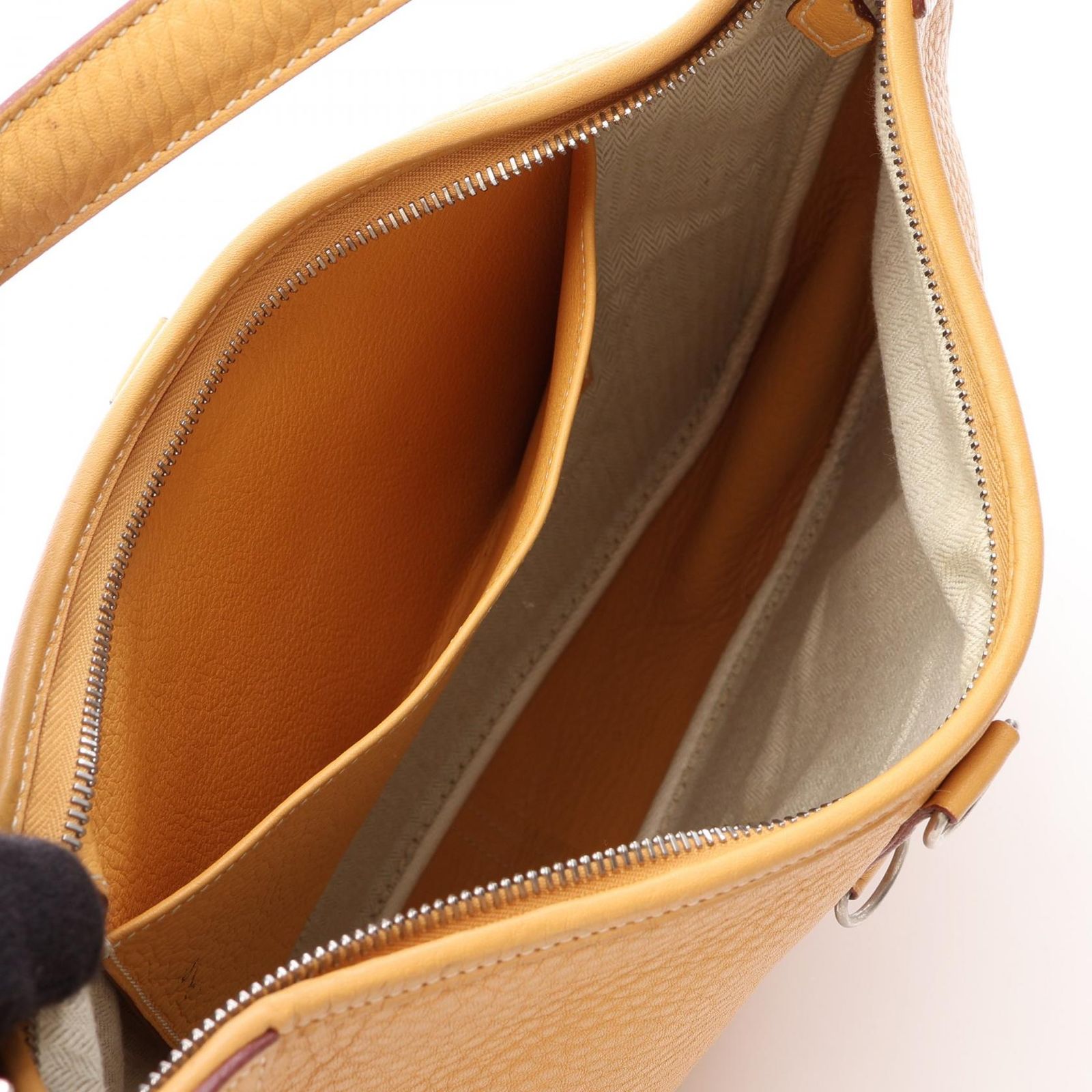 エルメス HERMES ショルダーバッグ トリム35 サフラン サフラン レザー トリム35 サフラン レディース Used A エルメス HERMES ショルダーバッグ トリム35 サフラン サフラン レザー トリム35 サフラン レディース Used A