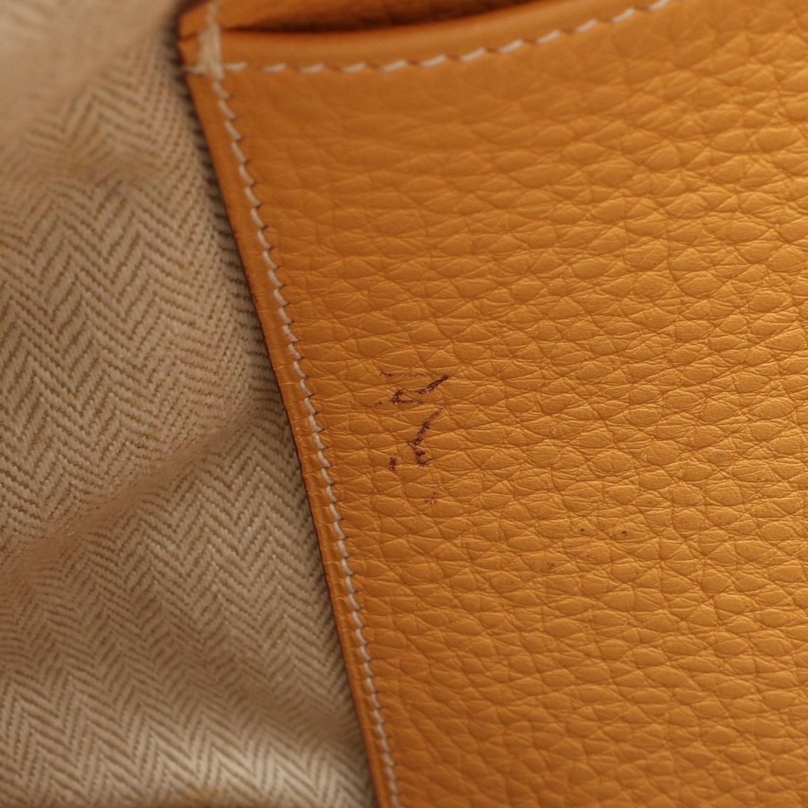 エルメス HERMES ショルダーバッグ トリム35 サフラン サフラン レザー トリム35 サフラン レディース Used A エルメス HERMES ショルダーバッグ トリム35 サフラン サフラン レザー トリム35 サフラン レディース Used A