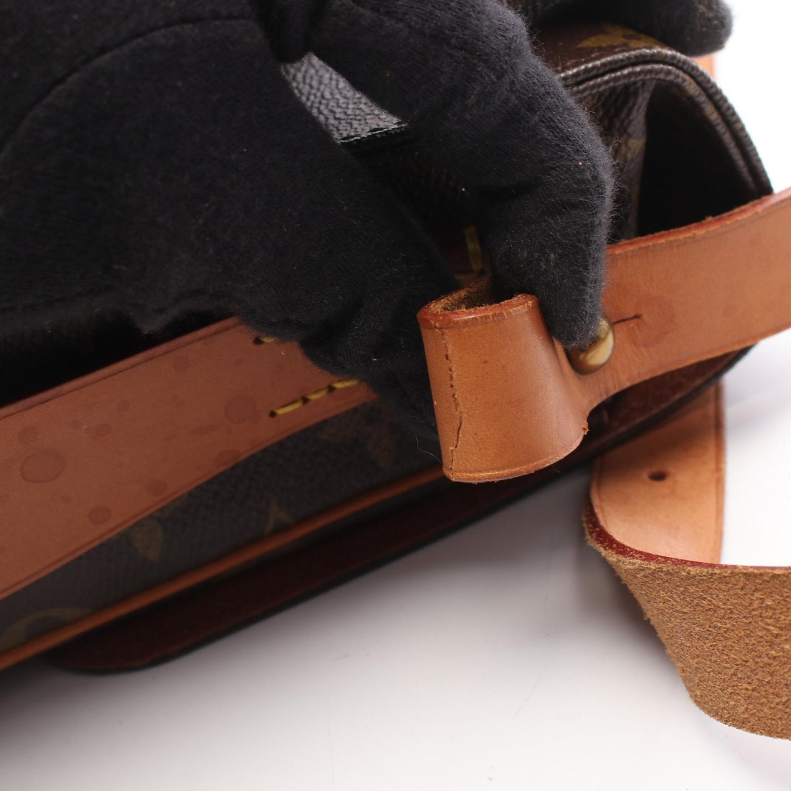 ルイ・ヴィトン LOUIS VUITTON ショルダーバッグ カルトシエールMM モノグラム M51253 PVCコーティングキャンバス レザー カルトシエーMM レディース Used B