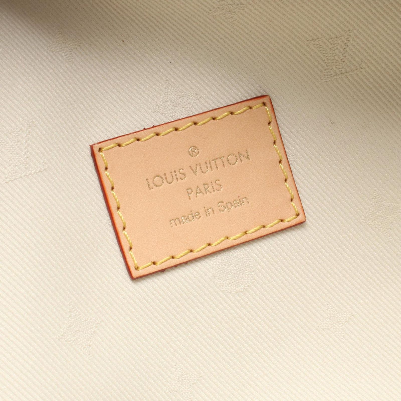 ルイ・ヴィトン LOUIS VUITTON ウエストバッグ ボディバッグ ハイライズ モノグラム M46784 PVCコーティングキャンバス レザー ハイ・ライズ レディース Used A ルイ・ヴィトン LOUIS VUITTON ウエストバッグ ボディバッグ ハイライズ モノグラム M46784 PVCコーティングキャンバス レザー ハイ・ライズ レディース Used A