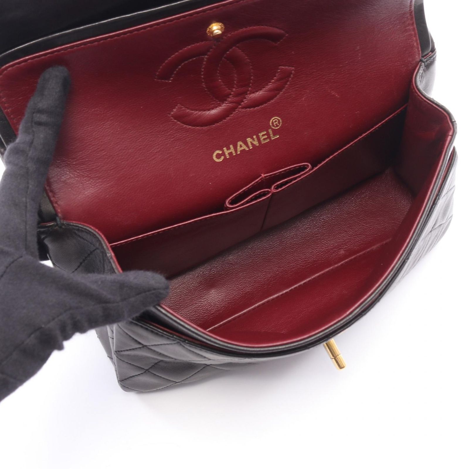 シャネル CHANEL ショルダーバッグ マトラッセ Wフラップ ブラック ラムスキン(羊革) マトラッセ ダブルフラップ チェーンショルダー レディース Used B シャネル CHANEL ショルダーバッグ マトラッセ Wフラップ ブラック ラムスキン(羊革) マトラッセ ダブルフラップ チェーンショルダー レディース Used B