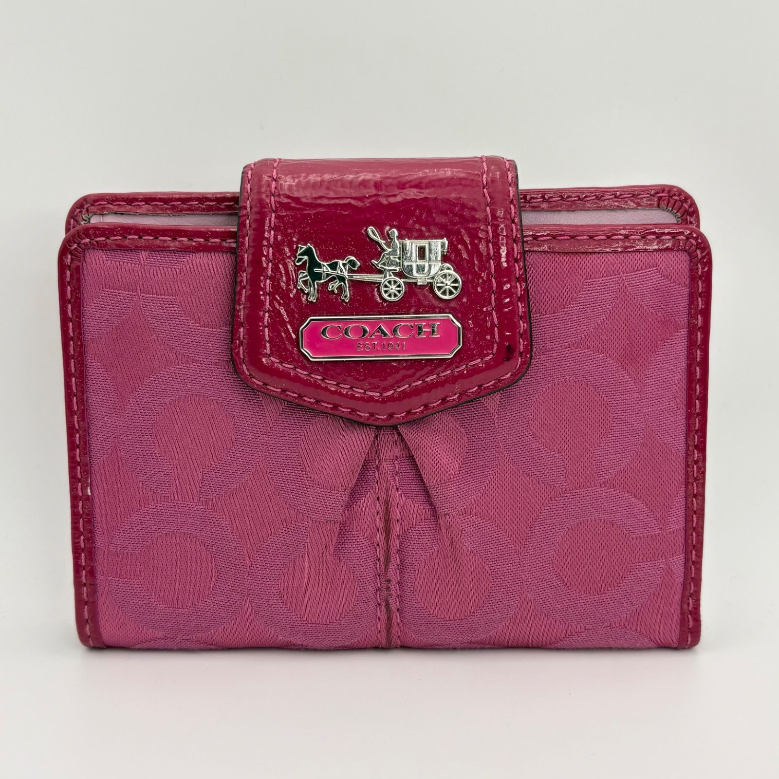 COACH コーチ 二つ折り財布 オプアート 馬車柄 ピンク - メルカリ