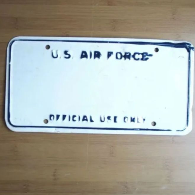【AH2Y様専用】米空軍ナンバープレート