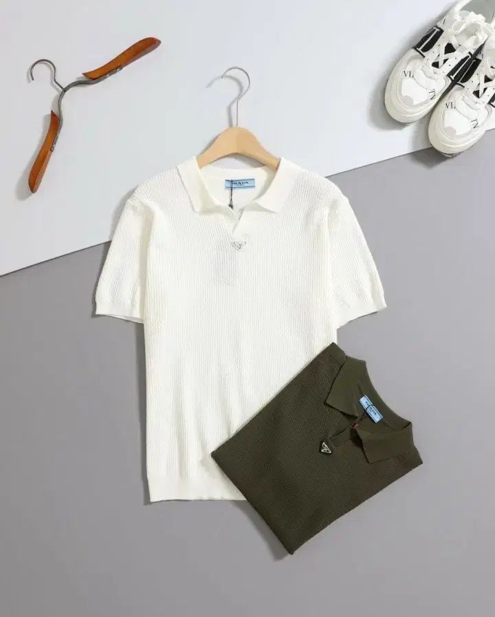 PRADA プラダ 三角ロゴ 半袖 カラーニット