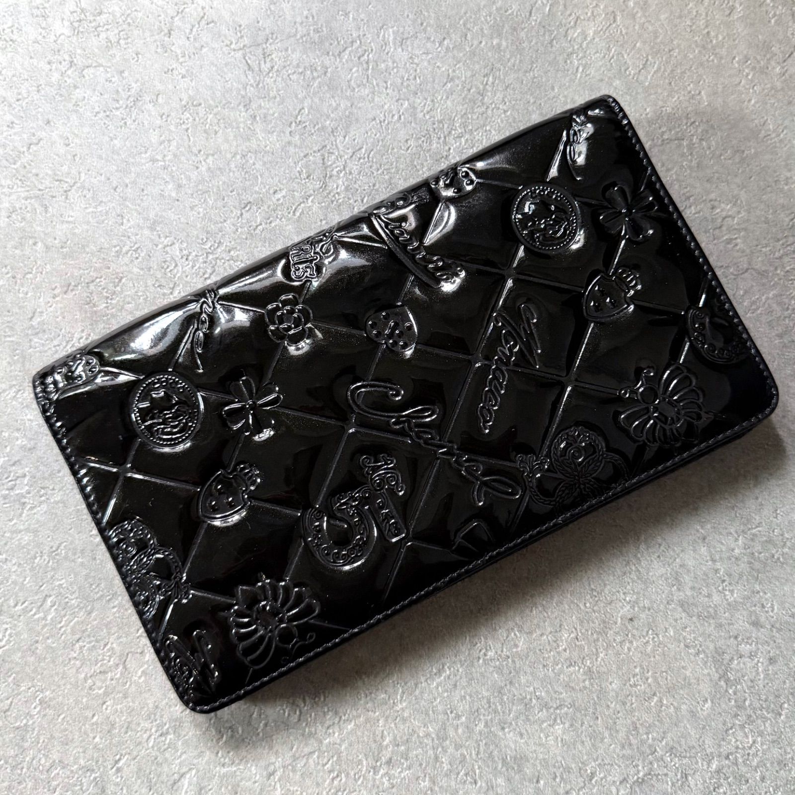CHANEL シャネル アイコン ココマーク パテントレザー 二つ折り長財布