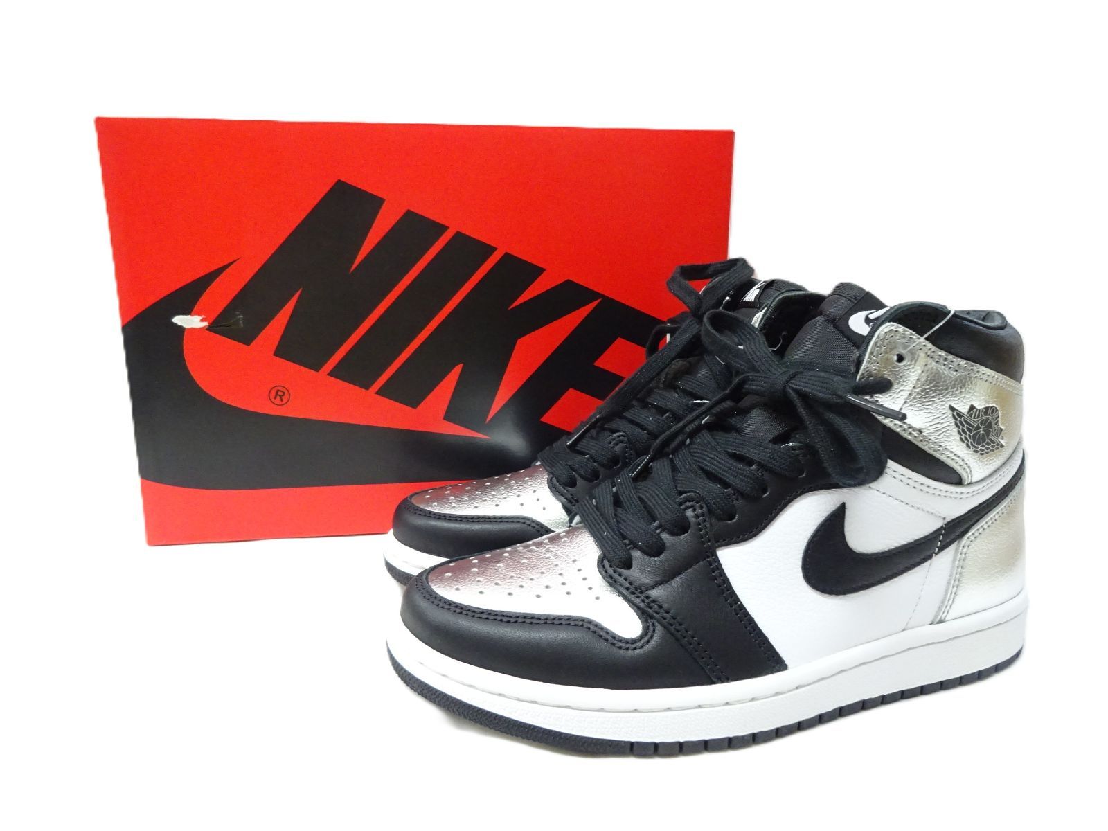 【未使用黒タグ付】NIKE ナイキ WMNS AIR JORDAN1 シルバー トゥ 23.5cm CD0461-001 11,700円