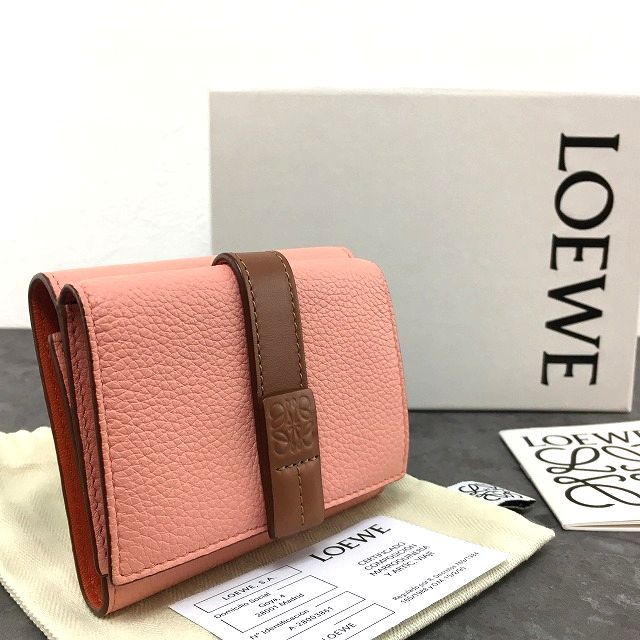 未使用品 LOEWE バーティカルウォレット アナグラム ピンク 箱付き 45
