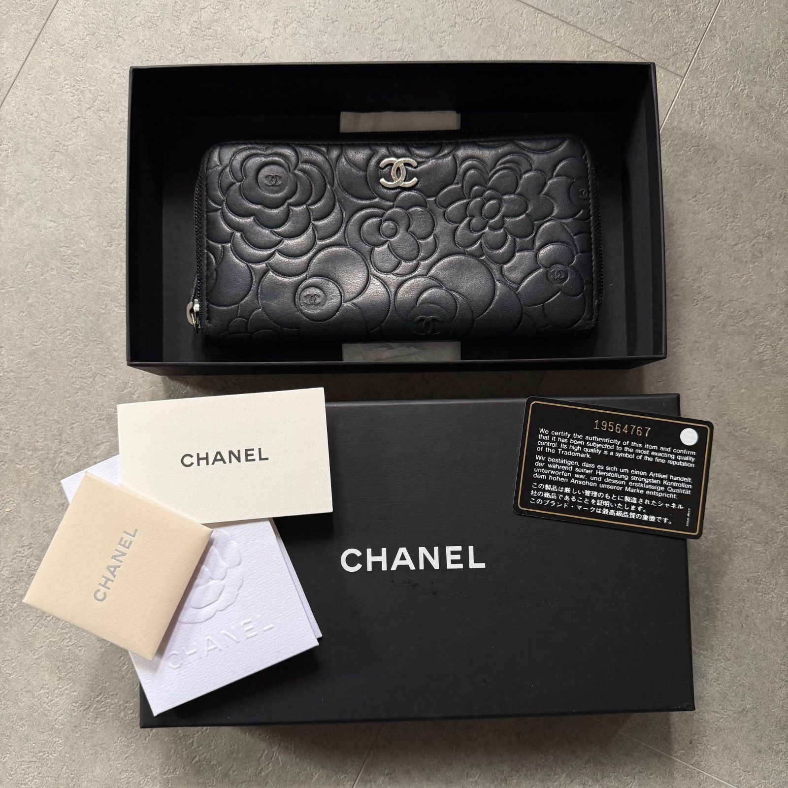 レディース CHANEL カメリア ラウンドファスナー 長財布 ココマーク 