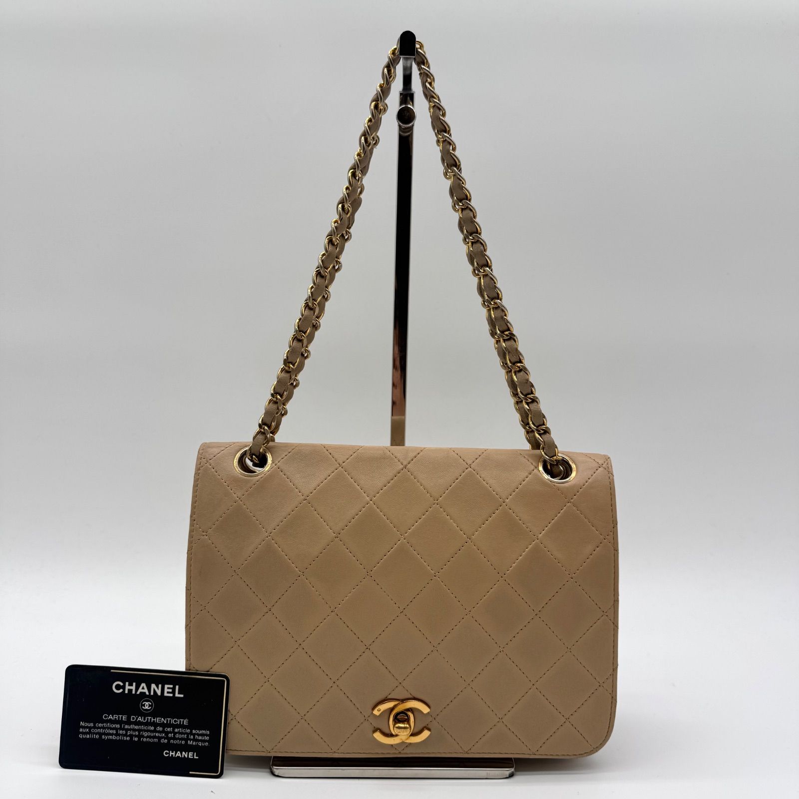 人気✨CHANEL シャネル ショルダーバッグ マトラッセ ターンロック 