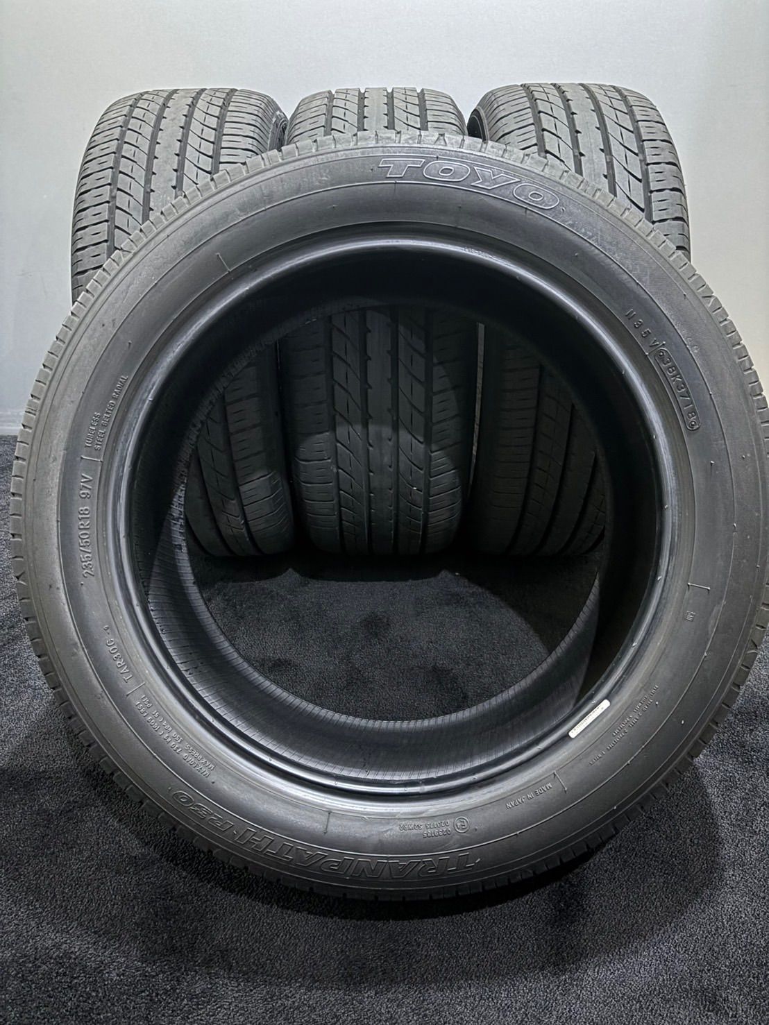 ☆倉庫保管品 235/50R18 TOYO/TRANPATH R30 18年製 夏タイヤ サマー