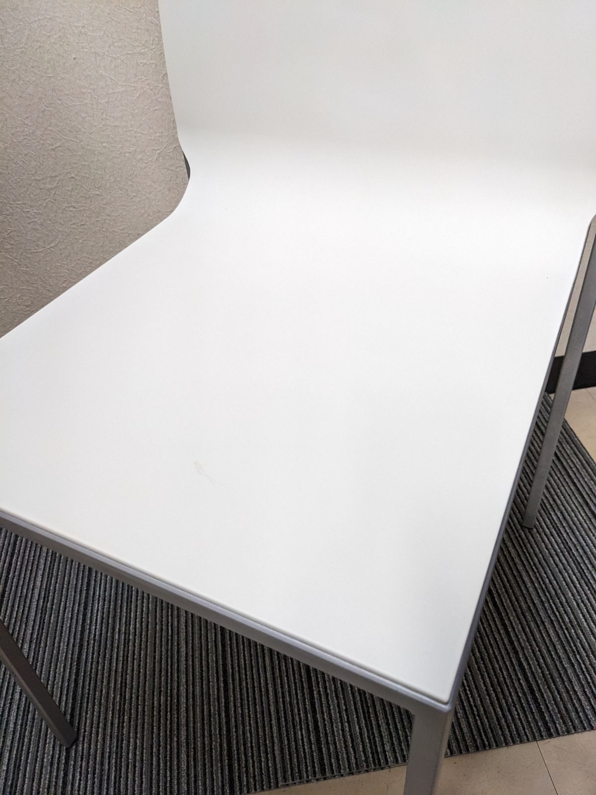 カッシーナ◎Cassina ixc. LIVIT スタッキングチェア ダイニングチェア