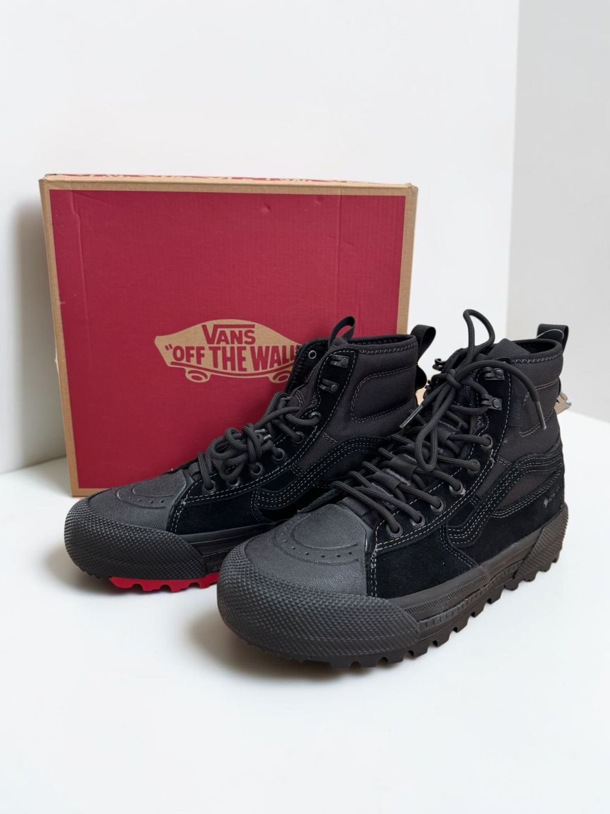 Brand New Unused VANS MTE Skate High GORE-TEX Sneakers Black