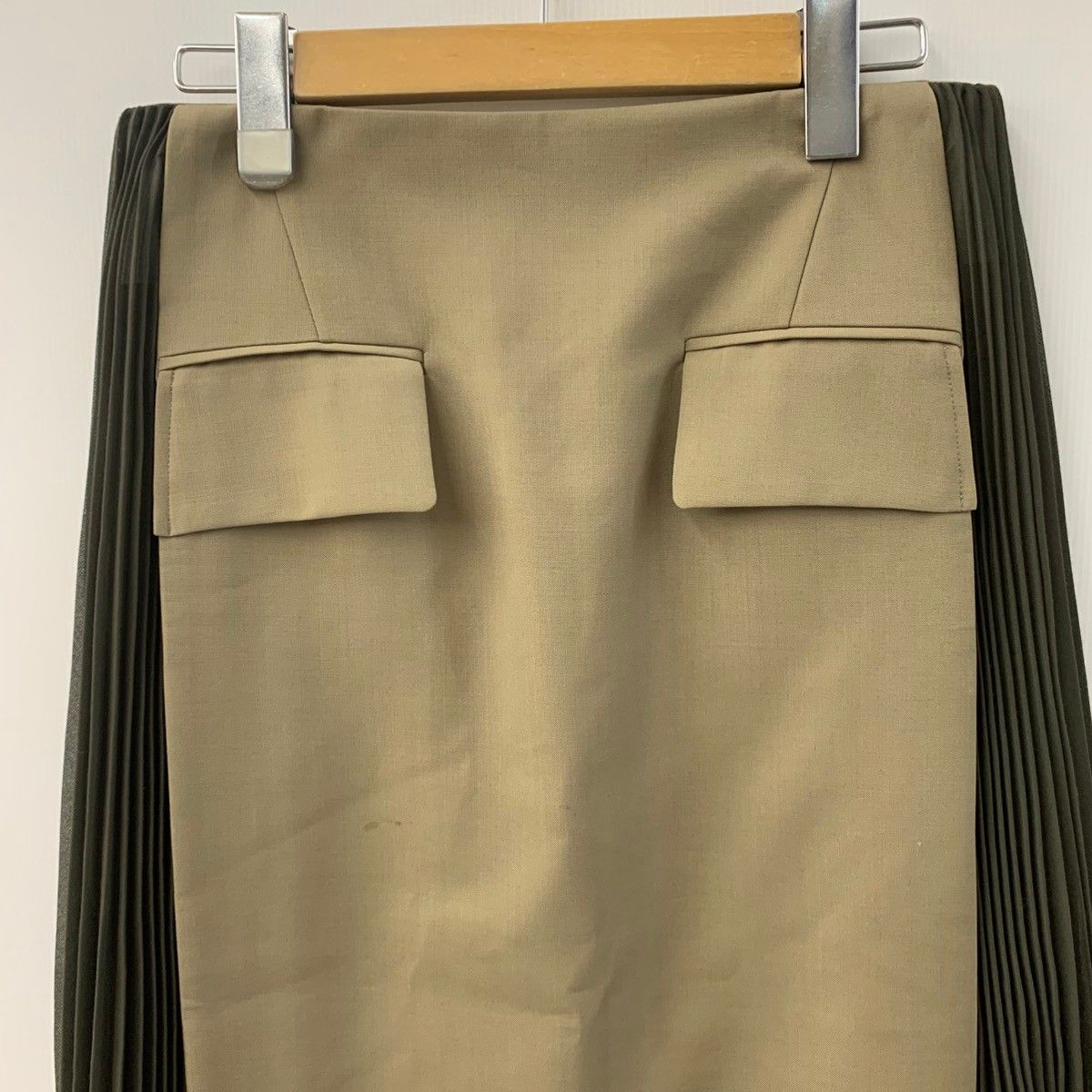 サカイ sacai サイドプリーツスカート 22-06047 スカート グリーン 1