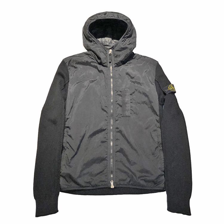 STONE ISLAND ストーンアイランド 中綿 ナイロン ニット ブルゾン 771542730 SIZE=L ジップアップ ダウンニット アウター ブルゾン ポリアミド ウール ポリエステル ブラック メンズ