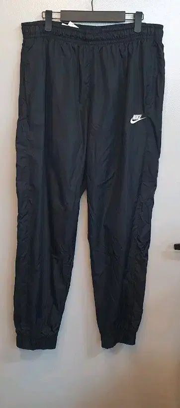 NIKE メンズ ウーブン ジョガーパンツ XL ウエストに自然な使用感程度。紐も綺麗です。
