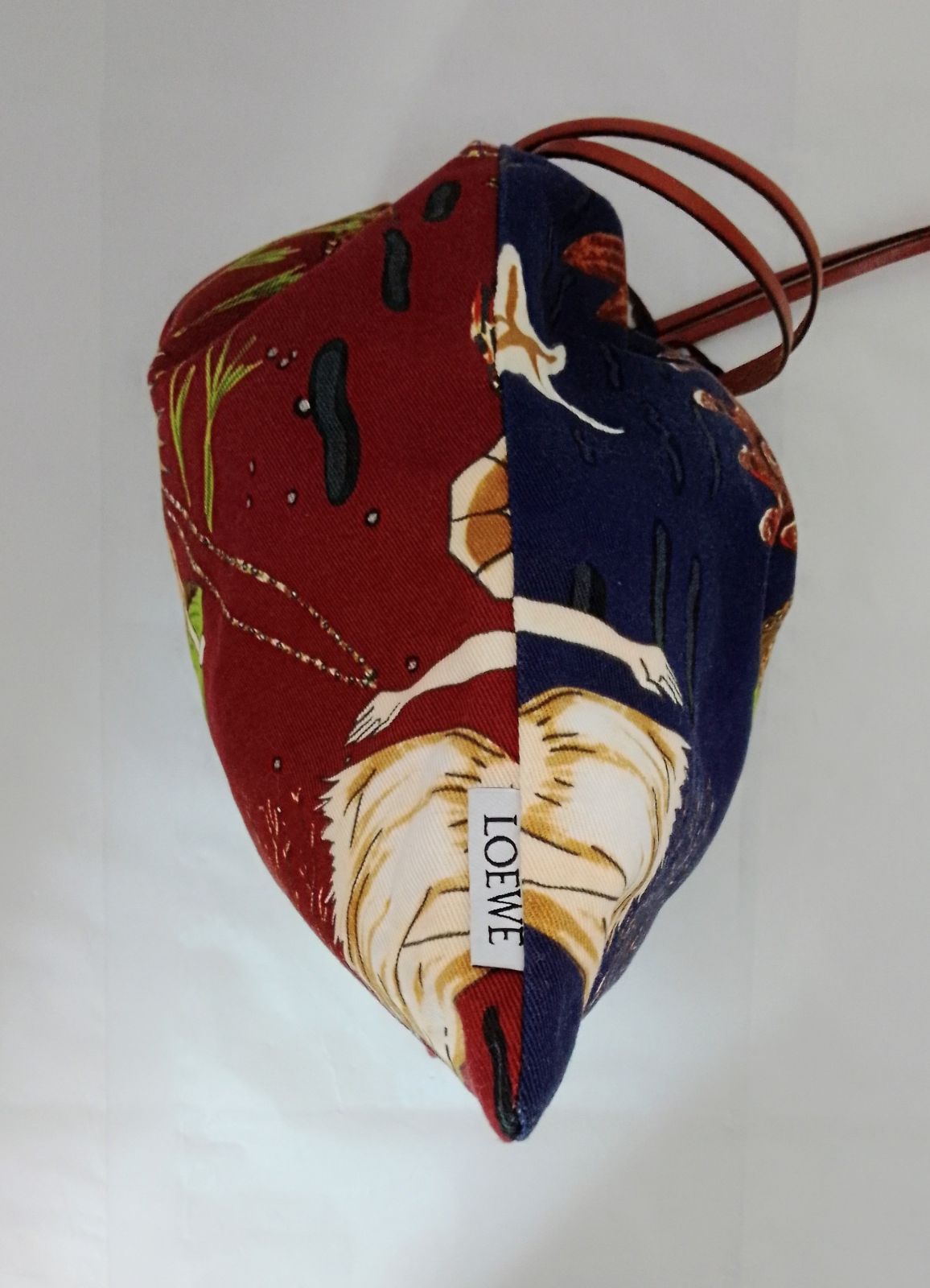 ARV04 ロエベ 極美品 パウラズイビザ ドローストリングポーチスモール