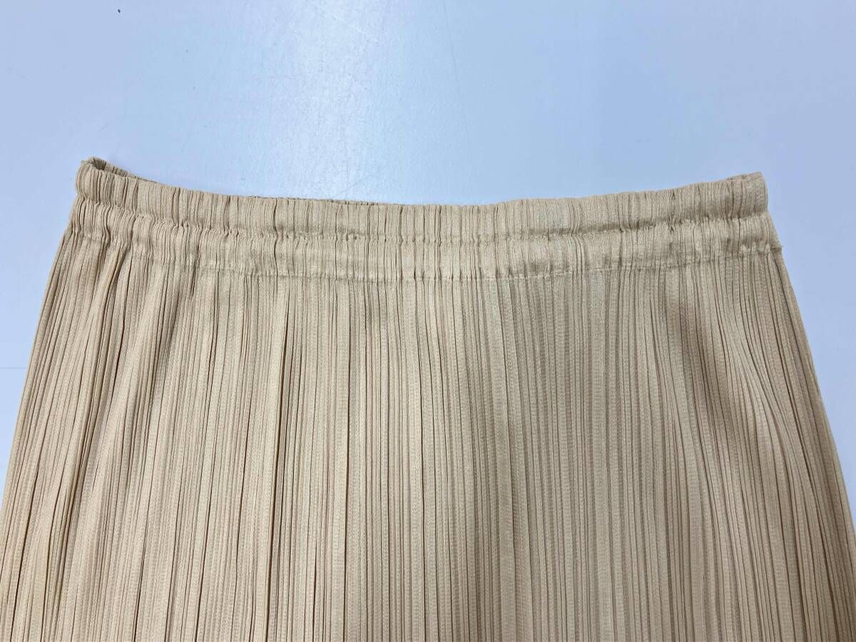 イッセイミヤケ プリーツロングスカート ベージュ PLEATS PLEASE ISSEY MIYAKE イッセイミヤケ プリーツスカート