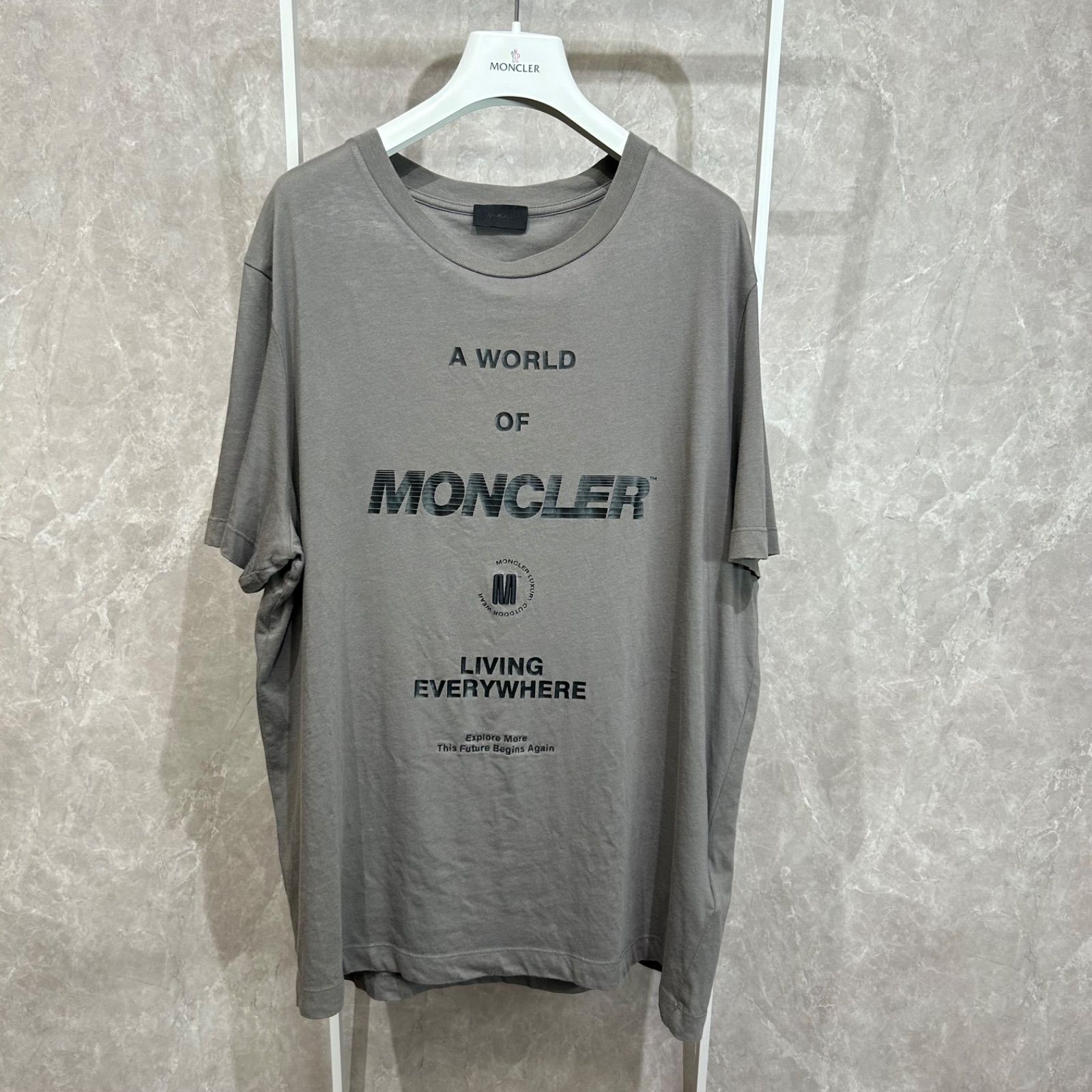 MONCLER モンクレールラバーワッペン半袖TシャツグレーM - メルカリ