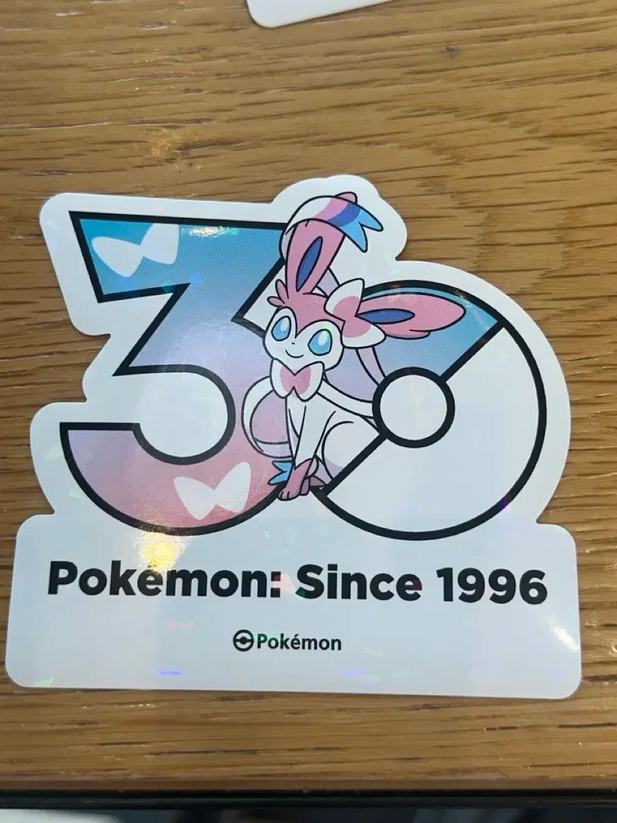 ポケットモンスター 30周年 記念 ロゴステッカー ニンフィア 出品