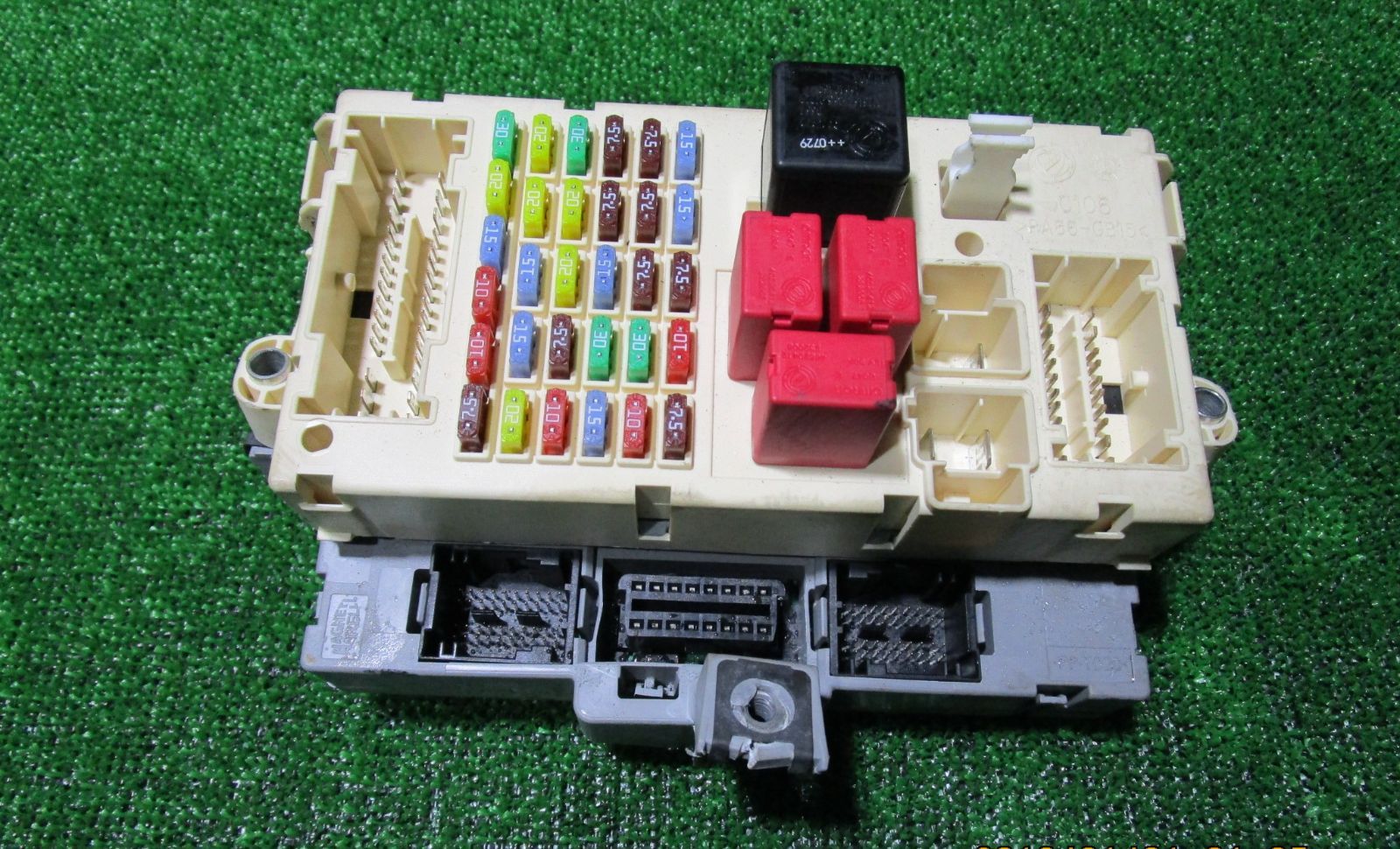 ヒューズボックス アルファロメオ ABA-93932 H20年　　C12-16-5595