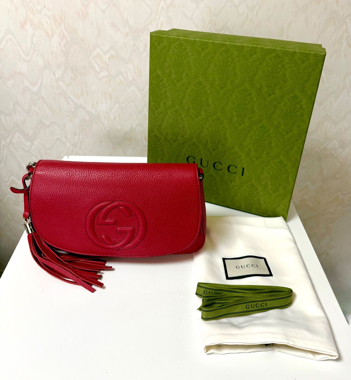 GUCCI グッチ ソーホー チェーンショルダーバッグ 赤 タッセル - メルカリ