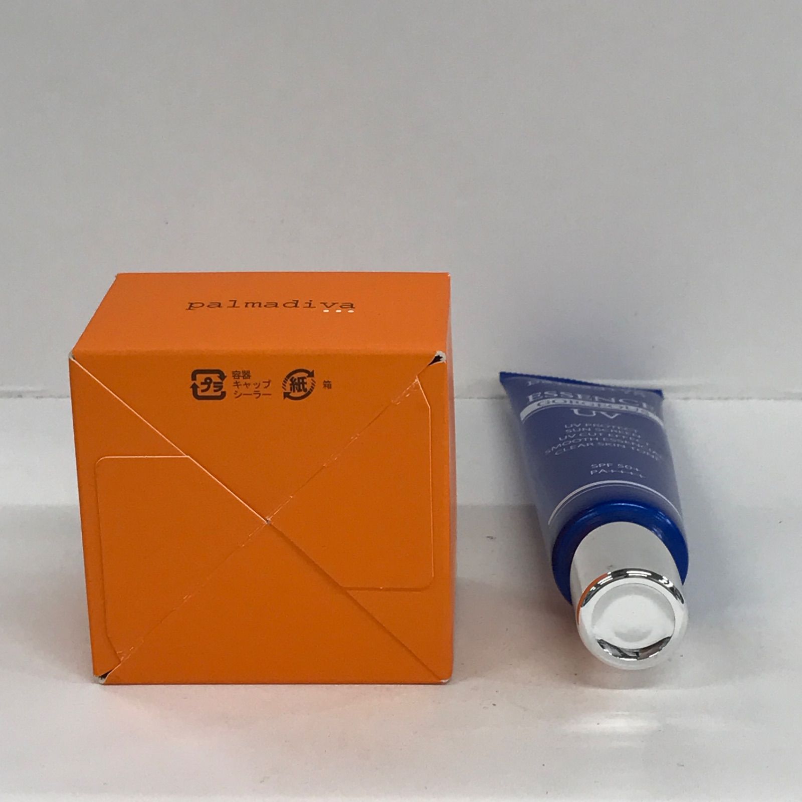 P1587 palmadiva パルマディーバ リッチピールウォッシュ 95g・UV 