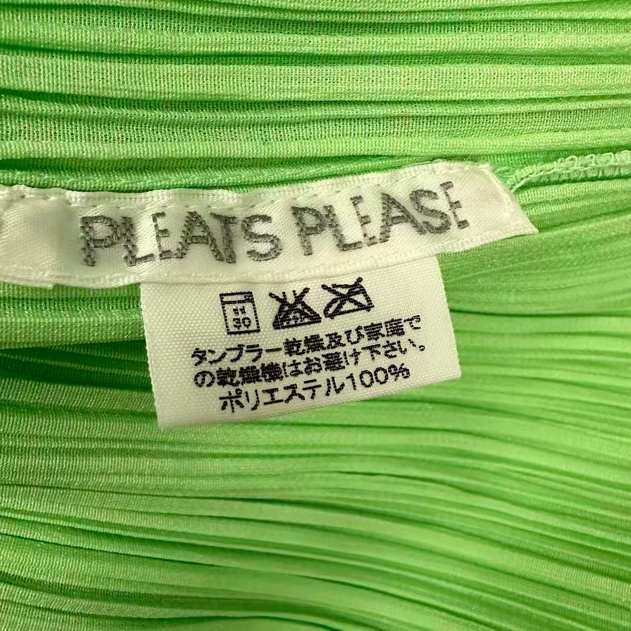 極美品 ISSEY MIYAKE イッセイミヤケ PLEATS PLEASE プリーツプリーズ