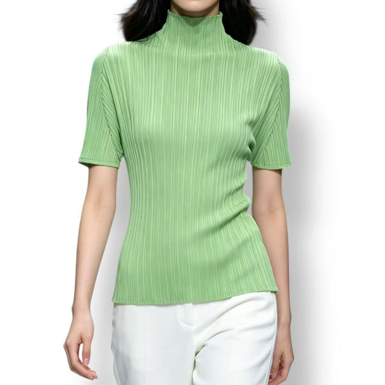 極美品✨ISSEY MIYAKE プリーツ　変形　Tシャツ グリーン　Mサイズ 極美品 ISSEY MIYAKE イッセイミヤケ PLEATS PLEASE プリーツプリーズ