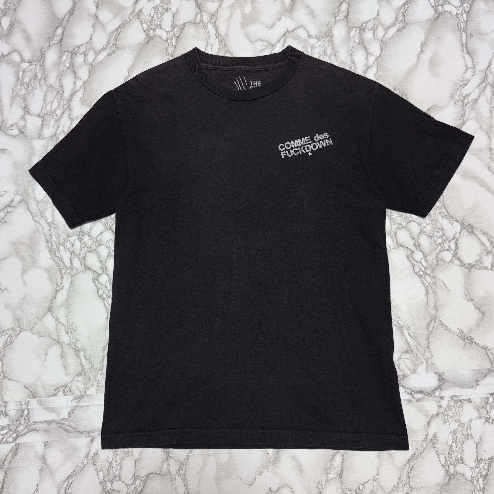 希少【comme des fuckdown the cut 【商品名】USA製 ロゴ 半袖 